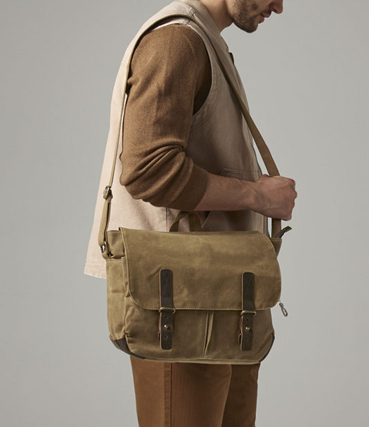 Quadra Heritage Waxed Canvas Messenger